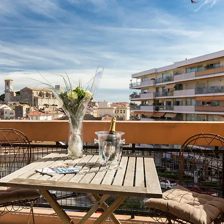 Modern 3 Bedroom, 3 Bathroom Near Old Town Walking Distance To Palais 330